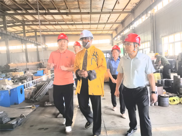 非洲客戶到高飛股份參觀考察