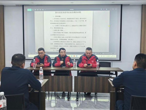 鋼模臺(tái)車參觀交流