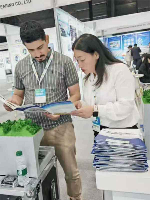 展會(huì)現(xiàn)場(chǎng)